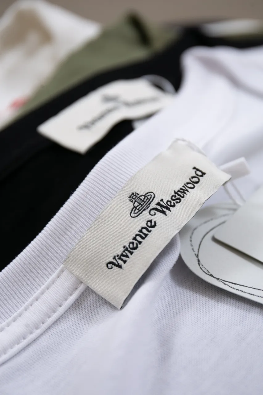 vivienne west wood Queen Mother West U-neck Hot Diamond Saturn Logo Big T Short Sleeves 220g 32 Count High Density Double Yarn Pure Cotton Size: XS-L Color: White Black